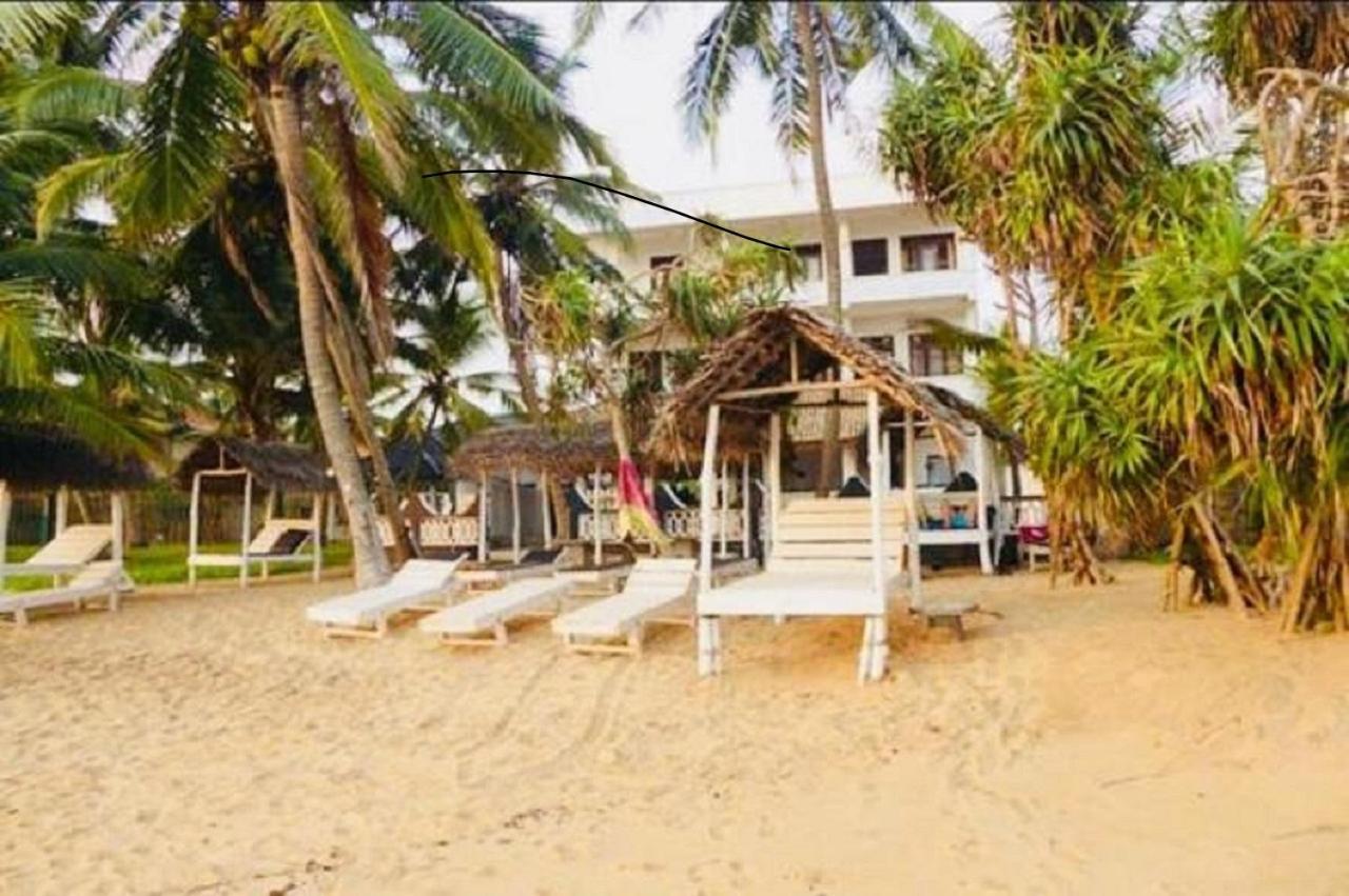 Jasmine Garden Beach Guest House Хикадува Екстериор снимка