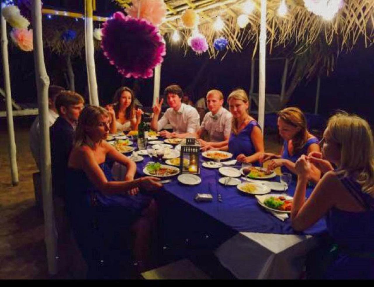 Jasmine Garden Beach Guest House Хикадува Екстериор снимка