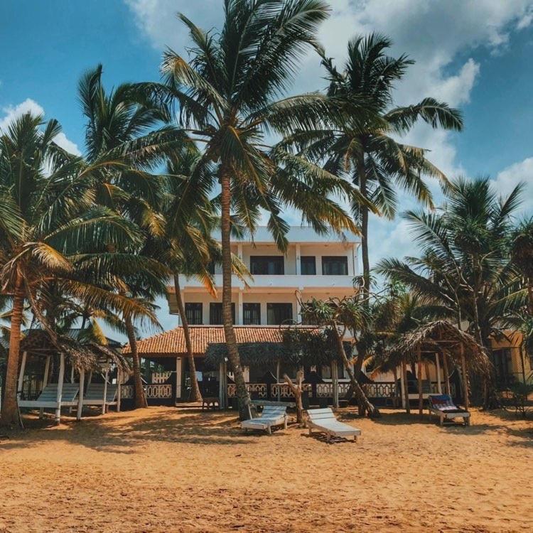Jasmine Garden Beach Guest House Хикадува Екстериор снимка