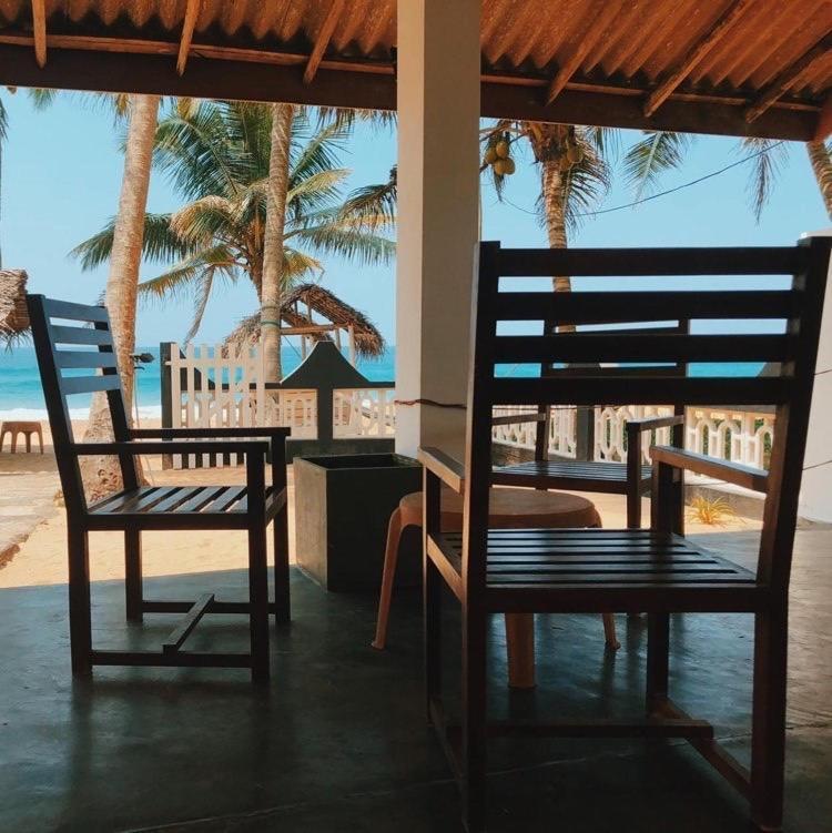 Jasmine Garden Beach Guest House Хикадува Екстериор снимка